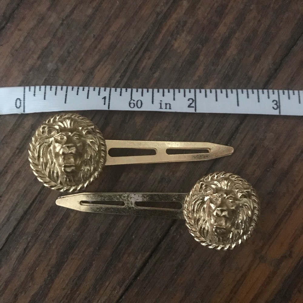 ❤️ VINTAGE Anne Klein Lion’s Head hair clips . ❤️